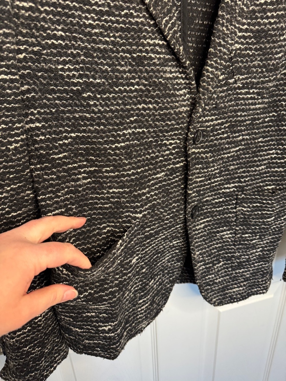 EUC Woman’s Black & Silver Knit Blazer - Picture 5 of 8